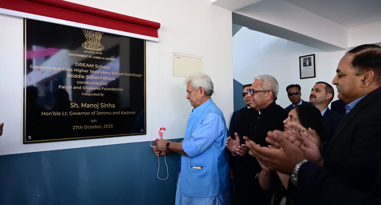 'Lieutenant Governor Inaugurates DREAM School Project in Srinagar'
